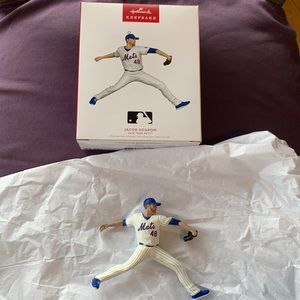 Hallmark Keepsake Ornament - Jacob Degrom New York Mets